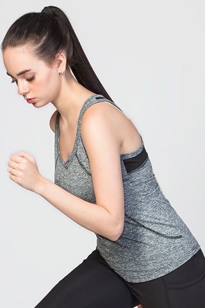 Breathable sleeveless gym top